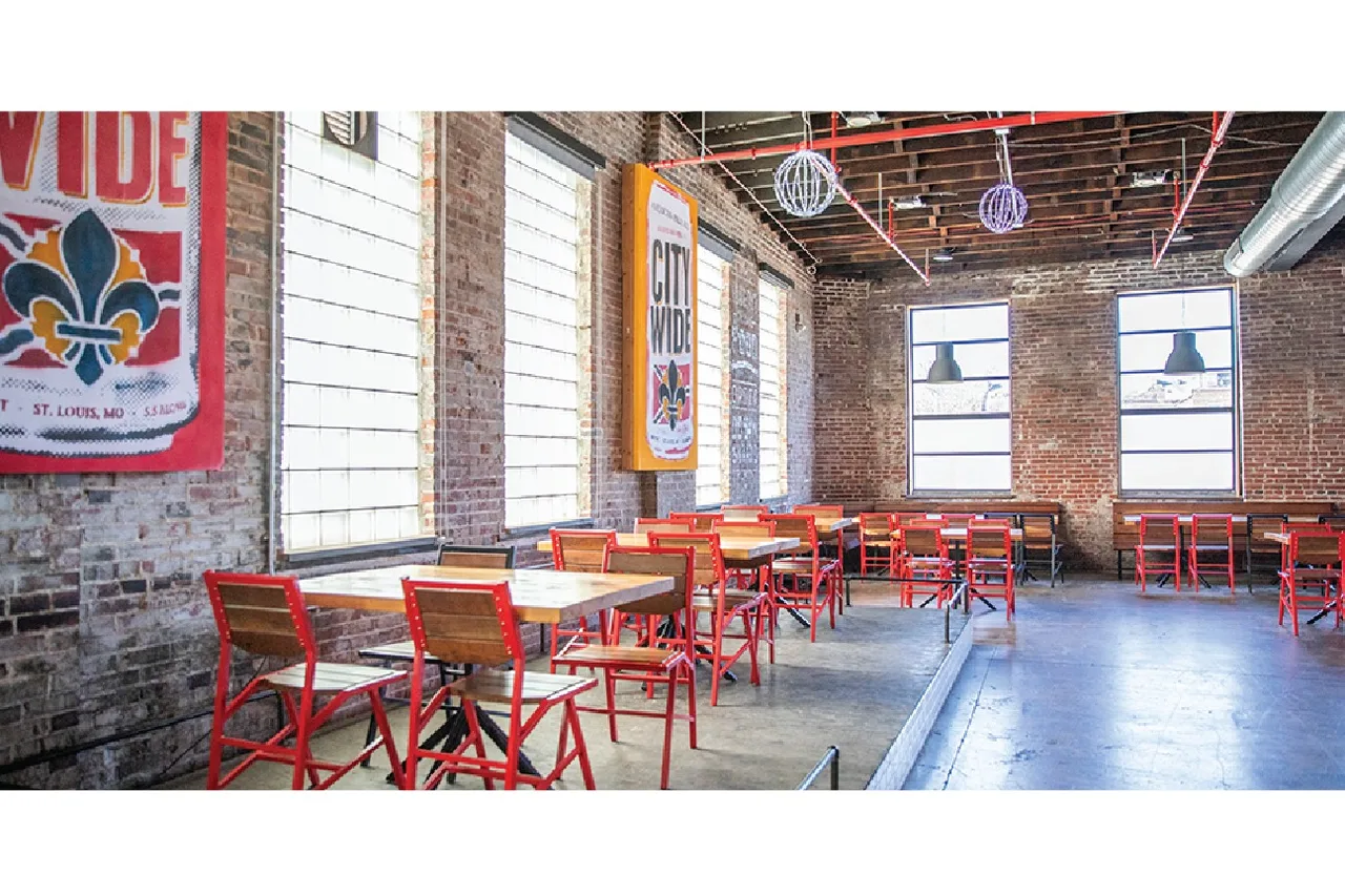 4 Hands Brewing Co photo 2